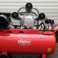 Selling: Air compressor Moller AC 700/200 380v