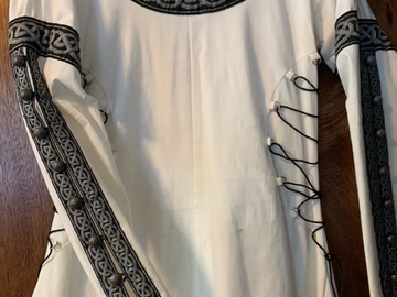 Selling with online payment: White Medieval/Fantasy Dress with Silver Trim