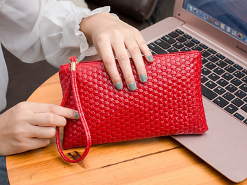 Buy Now: 40pcs fashionable handbag handbag mobile bag wallet