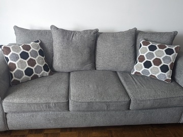 Individual Sellers: 3 seater couch 