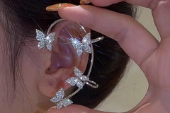 Buy Now: 40 pcs Shiney Rhinestone Butterfly Ear Clip
