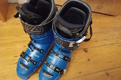 Selling with online payment: Lange RS130 Ski Boots, 27.5, Good Condition