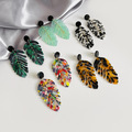 Comprar ahora: 50 pairs of color blocking multilayer splicing leaf earrings