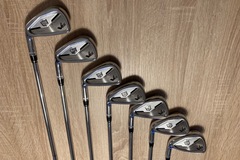 verkaufen: Wilson Staff FG Tour V6 Eisensatz PW-4 (7 Schläger) LH