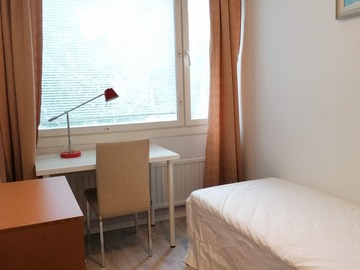 Annetaan vuokralle: Room close to Aalto in Tapiola for girl