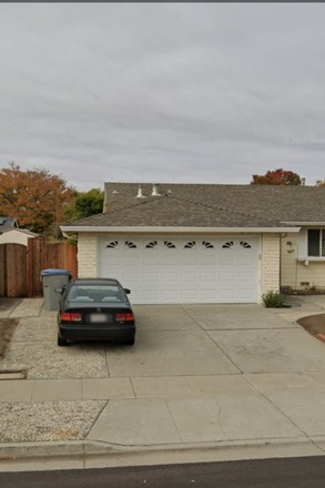 San Jose CA, Monthly Parking Space Available. Great Location.