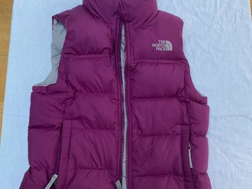 Selling with online payment: Purple girls North Face Gilet Age 7/8