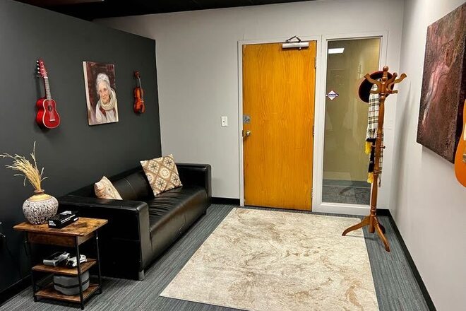 Spacious Portland area podcast recording studio