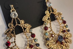Buy Now: 8 Signature /Studio Fashion Gold and Multicolor Earrings