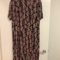 Selling: Print dress size L
