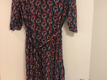 Selling: Print dress size M