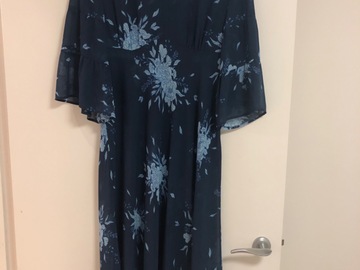Selling: Blue floral dress L - new without tags