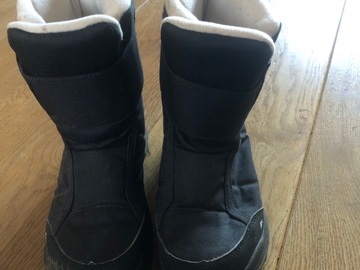 Selling with online payment: Snowboots size 2.5 (35)