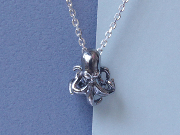  : alien octopus pendant(Silver chain included)