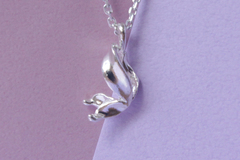 : flying butterfly pendant (Silver chain included)