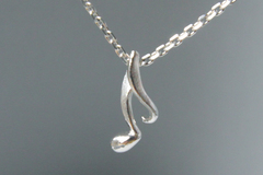  : eighth note silver pendant (Silver chain included)
