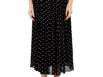 Selling: The Martha dotty skirt size L 