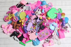 Comprar ahora: 100pcs. Barbie Toy Accessories