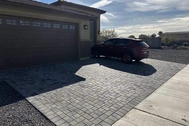 Superbowl Weekend - Garage or out in open - Glendale