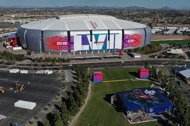 Superbowl Weekend - Garage or out in open - Glendale