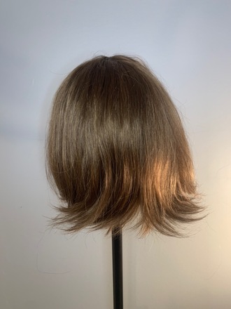 short brown wig w/ bangs!