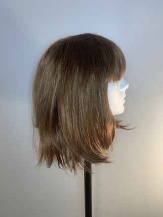 short brown wig w/ bangs!