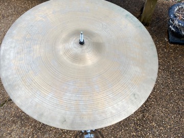 VIP Member: $179 OBO 1960s Vintage A Zildjian 18" med. thin cymbal 1397g