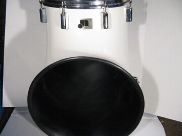 Selling with online payment: Vintage North 14 Inch Floor Tom