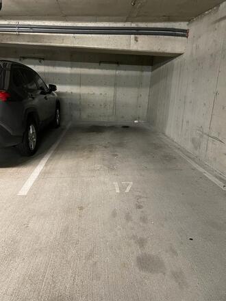 Seattle WA, Great covered parking just opposite KFC and TacoBell