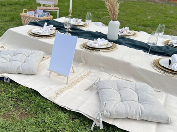 Offering with online payment: Karenns Creations Luxury Picnics in Sacramento