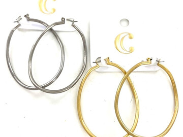 Comprar ahora: Name Brand Oval Hoop Earrings by the Dozen