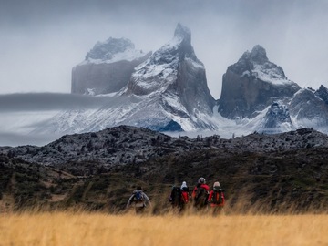 Book (with online payment): Winter W Trek - Chile