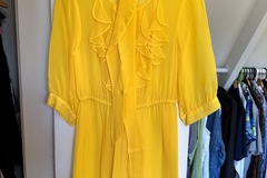 Selling: Yellow Dress