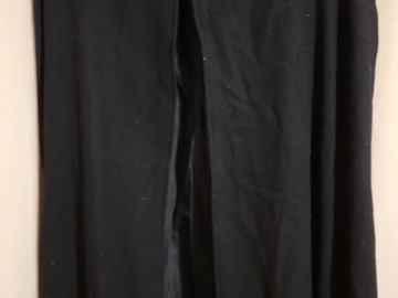 Selling with online payment: Large black cloak