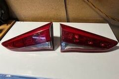 Selling with online payment: 2016 to 2018 Hyundai Tucson - Left Tail Light 