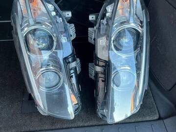 Selling with online payment: 2014 to 2016 BMW 5 Series - Passenger Side Xenon Headlight
