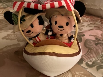 Selling with online payment: Mickey & Minnie Jungle Cruise Itty Bitty