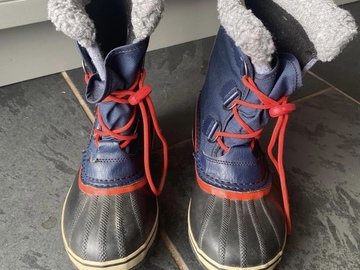 Selling Now: Sorel Snowboots 