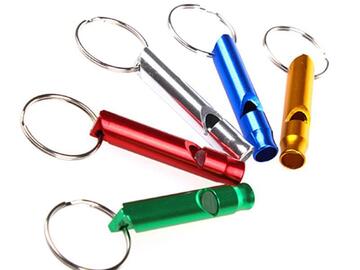 Comprar ahora: 500pcs Outdoor survival whistle training whistle