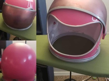 Selling with online payment: Pink Space Helmet