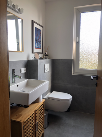 Bieten 4 Zimmer Wohnung, suchen Haus in Alfter oder Eifel