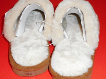 Buy Now: 12 Pc Lot Ladies Plush Slippers Faux Shearling S MSRP $330