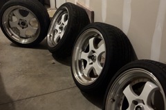 Selling: Mst mt07s 5x114.3 18x8.5 +20 offset