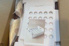 Selling: Confetti boxes and confetti cones