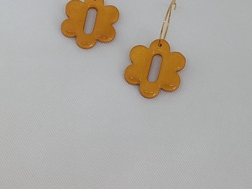 Vente au détail: Boucles d'oreilles fleurs