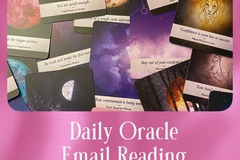 Selling: Daily Oracle Reading with The Moonology Deck