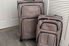 Renting out with online payment: Suitcases