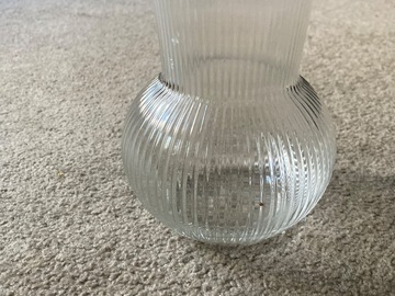 Selling: Medium glass vase