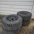 Selling with online payment: Off road wheels and tires, 32", ford f150 / excursion