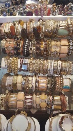 HUGE JEWELRY LIQUIDATION BULK LOTS - NEW OVERSTOCK 500pc LOT